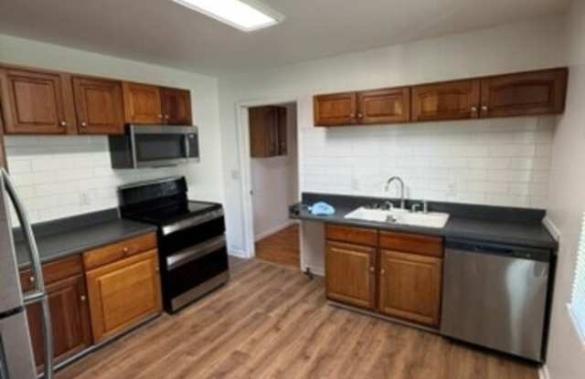 707 Skyline Ridge Dr - B Gallery 4