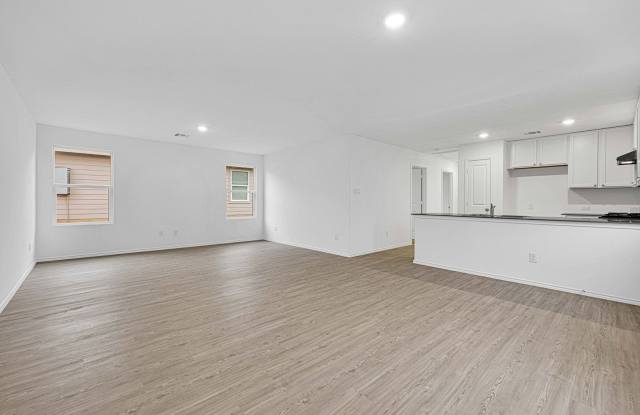 Beautiful Rental Home Located near 410 and Old Pearsall Rd. Gallery 4