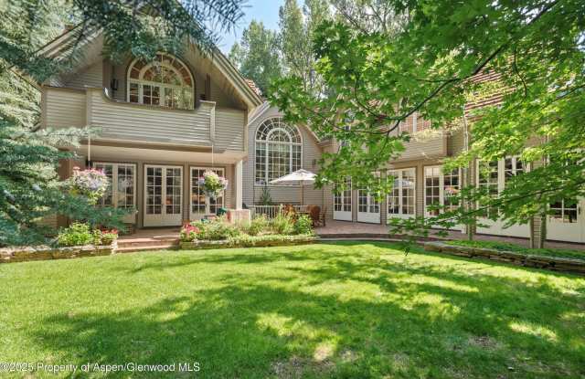 425 W North Street photos photos