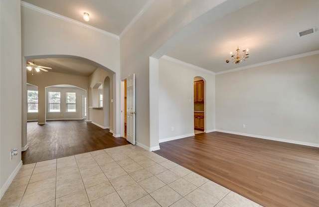 2412 Conroe Court Gallery 4