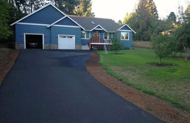 Custom Hillsboro Ranch with Gourmet Kitchen, Dual Fireplaces  Upgraded Finishes! photos photos