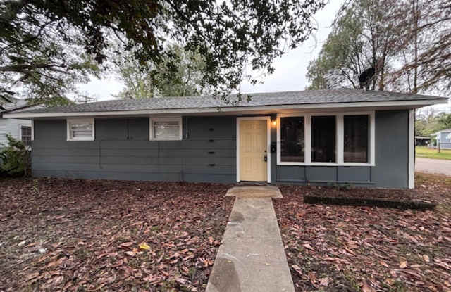 Nice 3 bedroom 2 bath home in Baton Rouge, La. photos photos