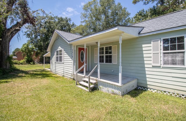 3819 Lanier Avenue - 3819 Lanier Avenue, Pascagoula, MS 39581