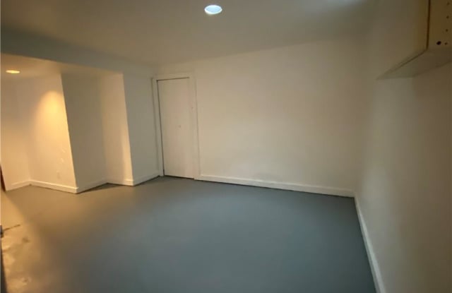 1181 Hilltop Drive - 1181 Hilltop Drive, Akron, OH 44310