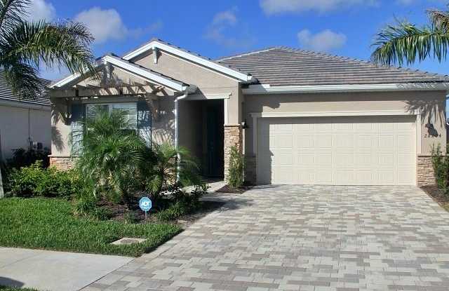 28204 Seasons Tide AVE - 28204 Seasons Tide Ave, Bonita Springs, FL 34135