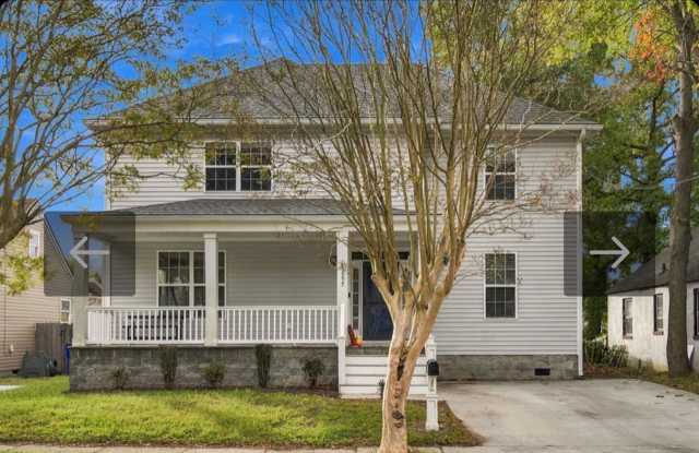 Spacious Norfolk Home with Private Basketball Court & Fenced Backyard! Gallery 2