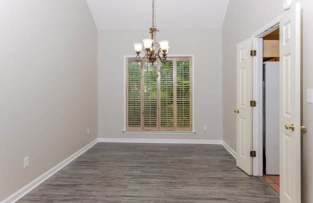 2550 Samar Drive Gallery 4
