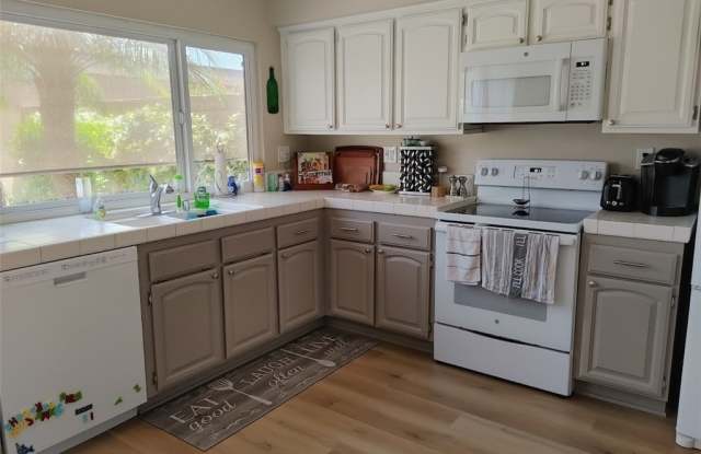 18247 Cabrillo Court Gallery 3