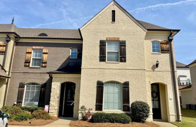 Oxford Mississippi 3BR, 3.5 BA condo in Creekside. photos photos