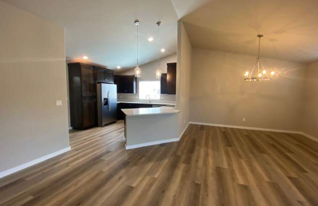Brand New House in Winston! Gallery 4