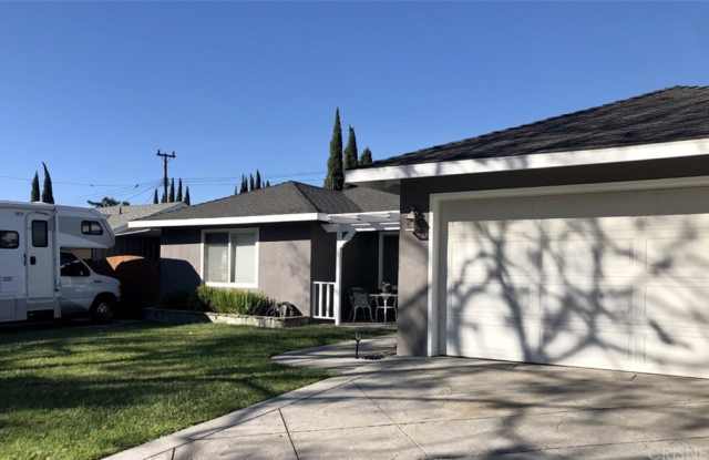2205 Stinson Street Gallery 2