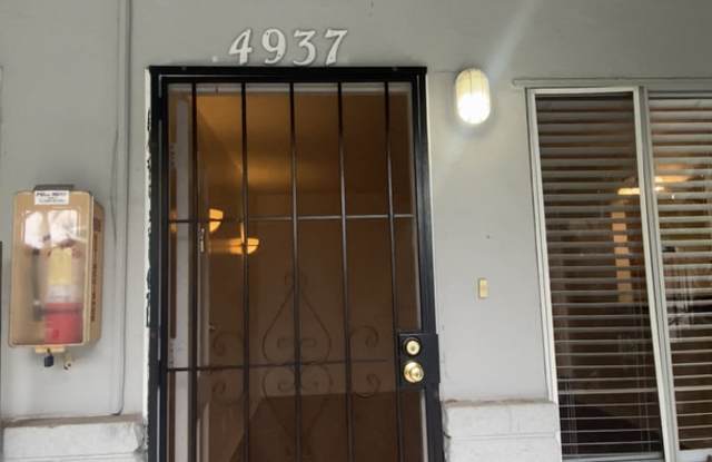 4937 Coronado Ave! Spacious 2 Bed-1 Bath Unit in OB! photos photos