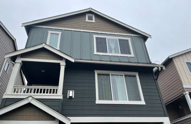 Available NOW!!! 4 Bedroom Home in Lake Stevens! - 1240 92nd Avenue Northeast, Lake Stevens, WA 98258