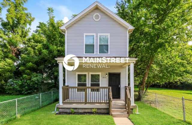 2541 Rowan Street Gallery 1