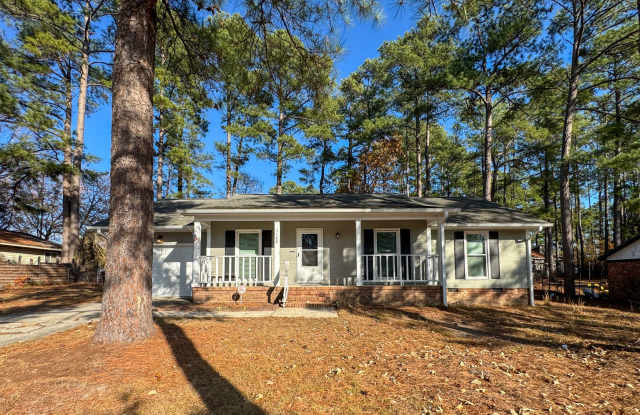 Lovely 3 Bed 2 Bath Home with Fenced Backyard - 7188 Evanston Street, Fayetteville, NC 28314