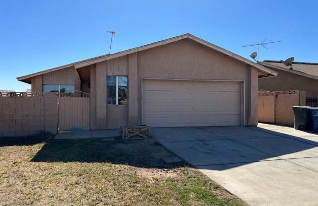 Three Bedroom Cibola Home on a large Lot. Fenced Yard and covered Patio. photos photos
