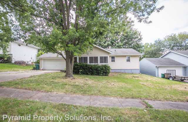 4977 Catalpa Dr - 4977 Catalpa Drive, Pleasant Hill, IA 50327