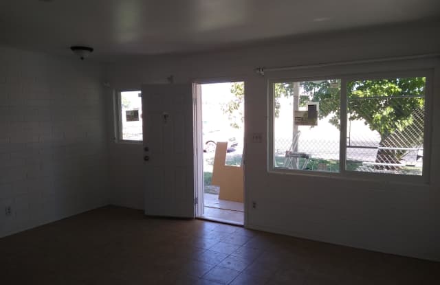 7606 N 21st Avenue Gallery 4