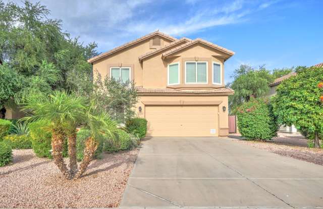 READY TO VIEW NOW! Gorgeous Gilbert Home with Golf Course Views photos photos