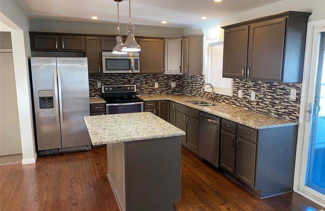 35526 ELMIRA Street Gallery 3