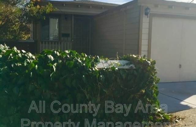 1228 S 56th St. photos photos