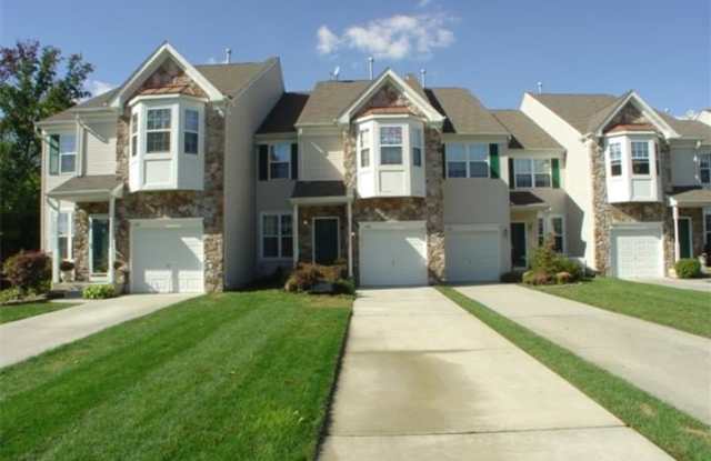 168 PENNSBURY Lane photos photos