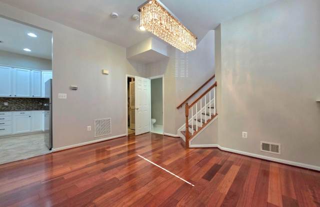 8346 MIDDLE RUDDINGS Drive Gallery 4