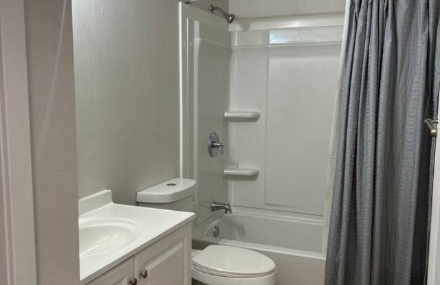 8th Ave/627 E photos photos 8th Ave/627 E photos photos