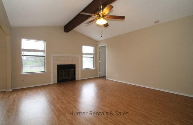 Too Good! photos photos