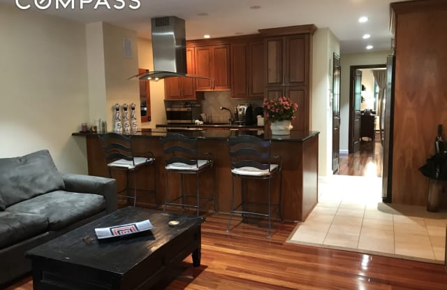 133 Barrow Street - 133 Barrow Street, New York City, NY 10014
