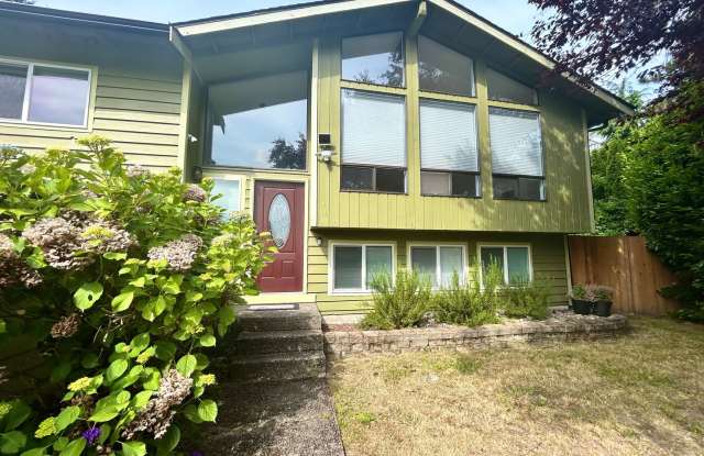 Spacious West Hill Gem – 4 Bed, 3 Bath with Stunning Layout and Modern Comforts photos photos