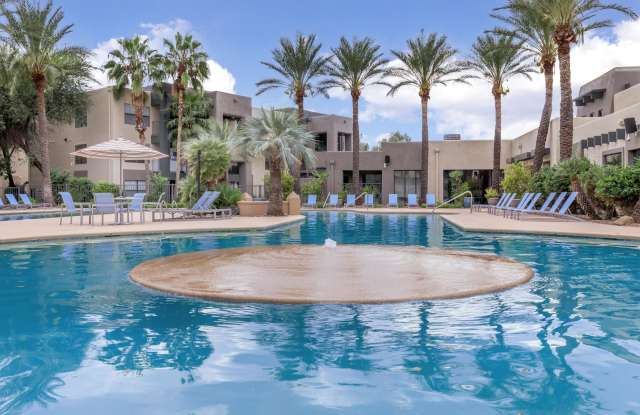Riverwalk Luxury Apartments Gallery 4