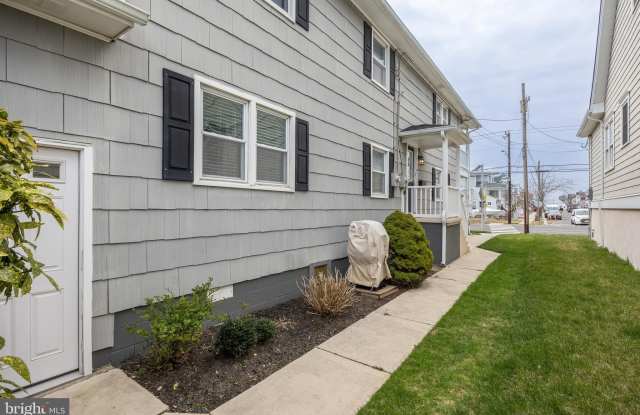 1527 BAY AVENUE photos photos