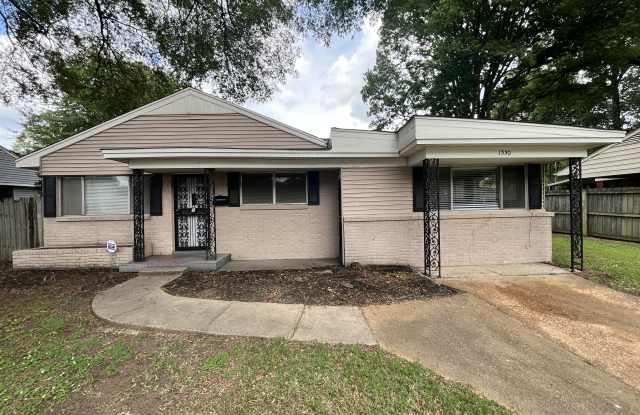 1550 Colonial Rd photos photos