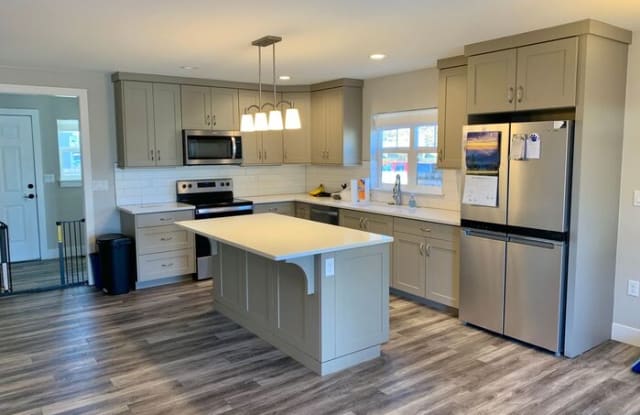 655 North Sheridan Avenue - 655 North Sheridan Avenue, Loveland, CO 80537