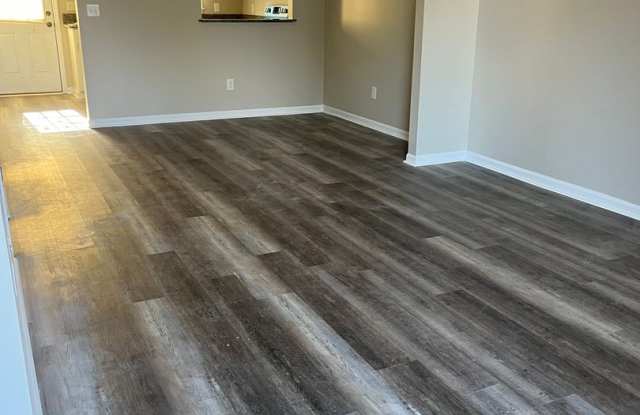 2BR/1.5BA Townhome Style photos photos