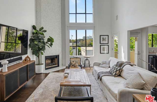 720 Huntley Dr - 720 Huntley Drive, West Hollywood, CA 90069 720 Huntley Dr - 720 Huntley Drive, West Hollywood, CA 90069