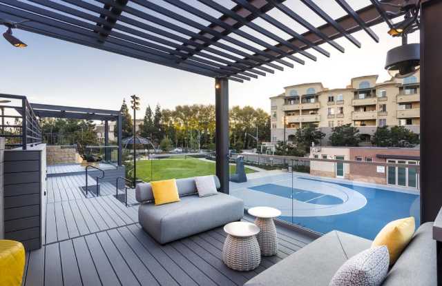 360 Luxury Apartments Gallery 2