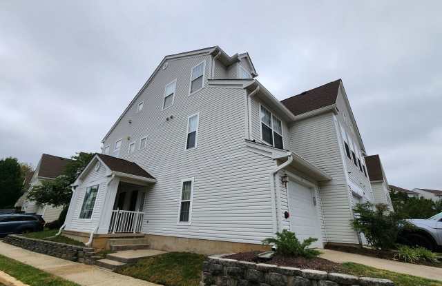 2 Level Condo with Garage photos photos