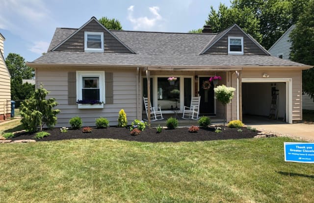 5645 West 224th Street - 5645 West 224th Street, Fairview Park, OH 44126