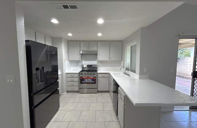 252 W PAYSON ST AZUSA 91702 (3 BED / 1 BATH) Gallery 3