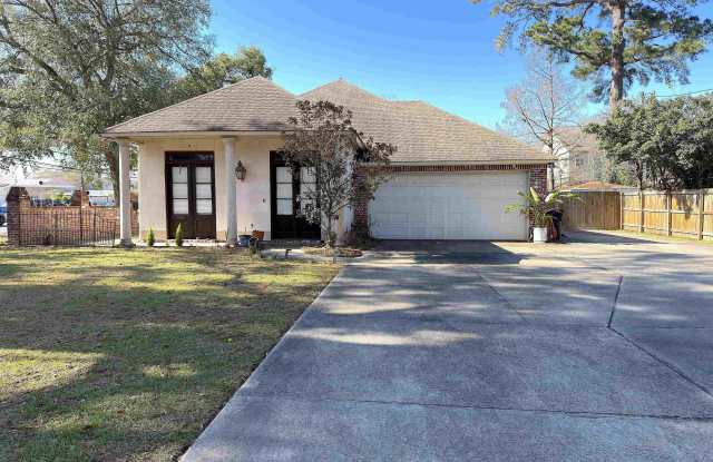 5855 Government St photos photos