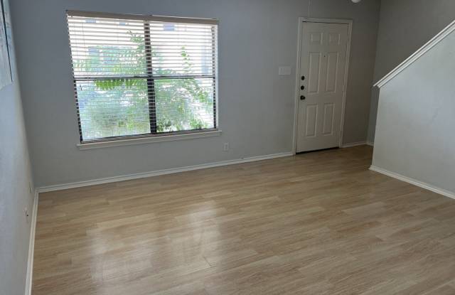 15 McLennan Oak Gallery 3