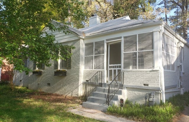 463 Lynnhaven Drive SW - 463 Lynnhaven Drive Southwest, Atlanta, GA 30310