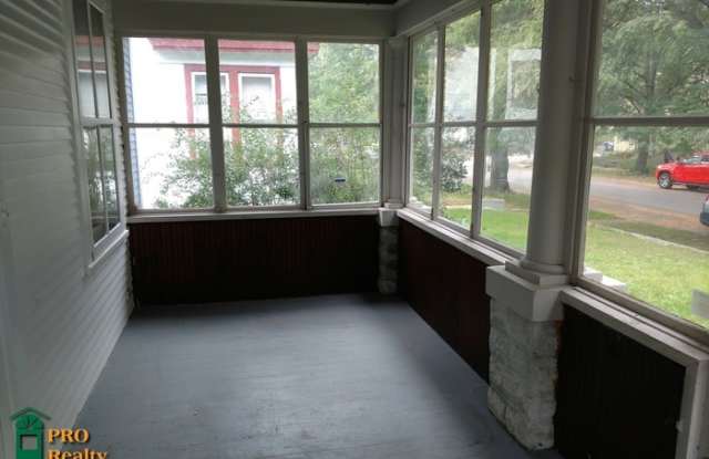 1192 Bush Ave #1 Gallery 2