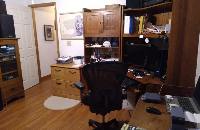 275 Bayridge Court Gallery 2