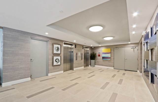 Palm Royale Gallery 4