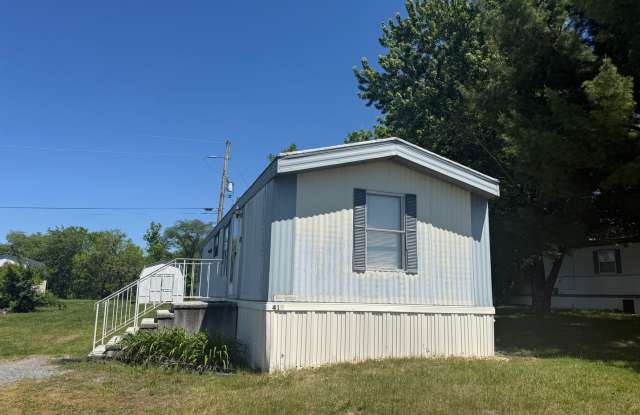 2 Bedrooms | 1 Bathroom | $1,025/Month – Lot Rent Included photos photos