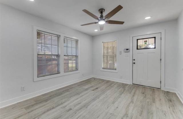 3239 Spring Avenue Gallery 2