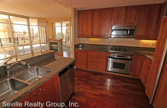 700 West Harbor Drive #305 Gallery 2
